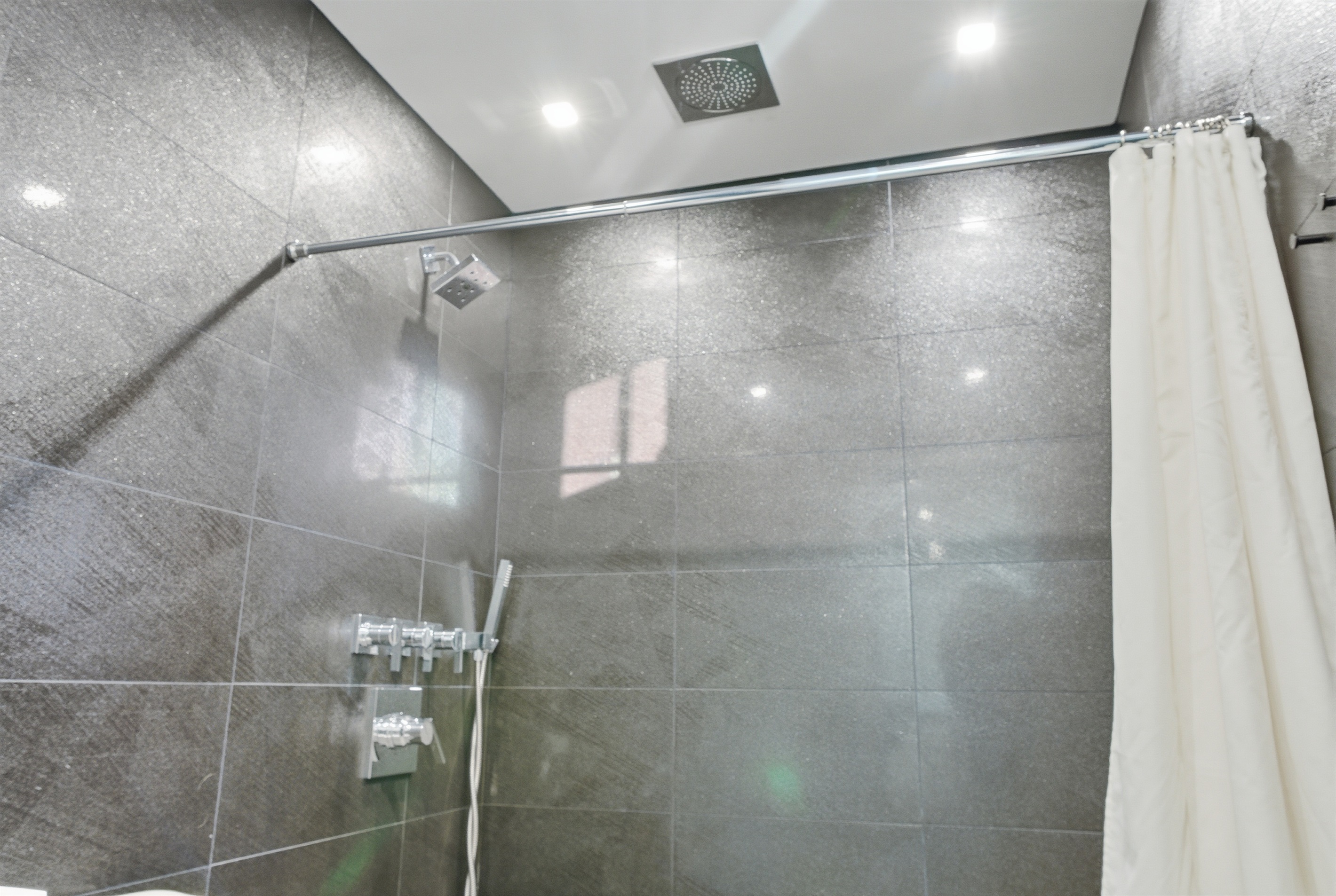 Master Suite - Bath - Rainfall Shower - Hand Held Head - Normal Shower Head - All Tile Shower