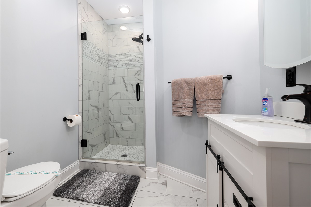 Full Bathroom