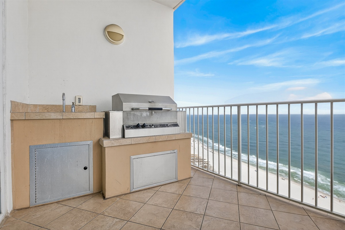 Private balcony, grill