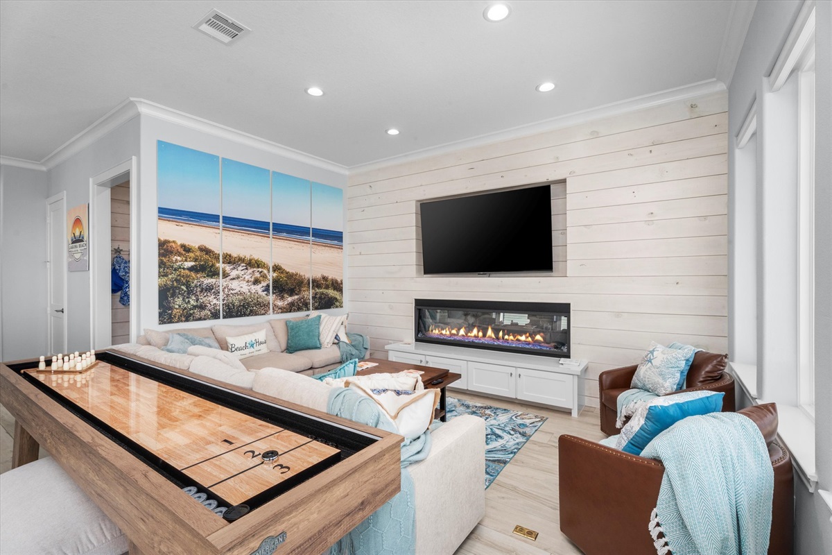 ee315d38e103452780bd33c29052b5dc Large | Beachhouse | Texas | TX | Vacation Homes | Galveston | Crystal Beach | Kokomo | Breezy Days | Beachfront Elegance | Sunrise Serenity | Southern Sands Property Management, LLC