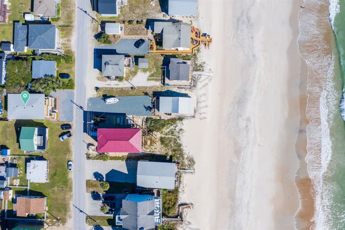 500 ft to closest public beach access.