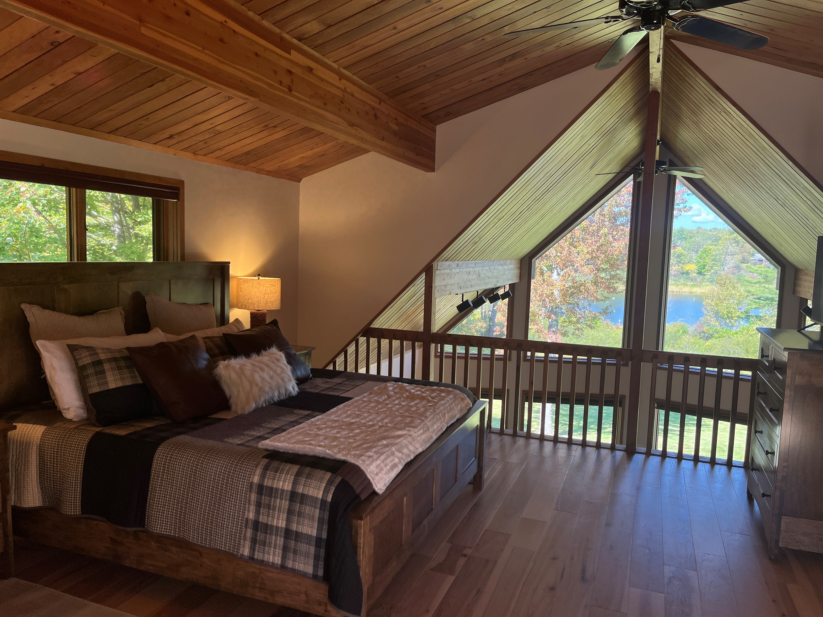 2nd floor King bed with ensuite bath