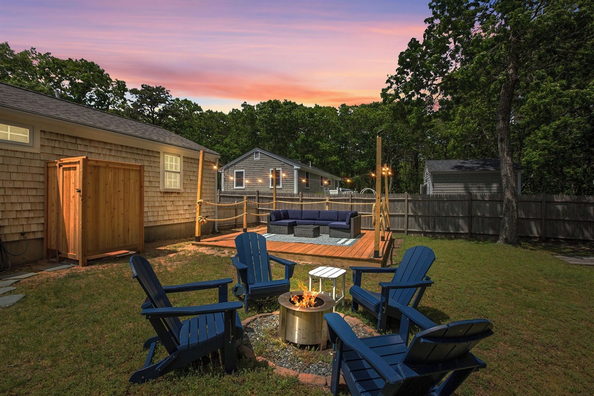 After a long day at the beach, the R&R continues. 