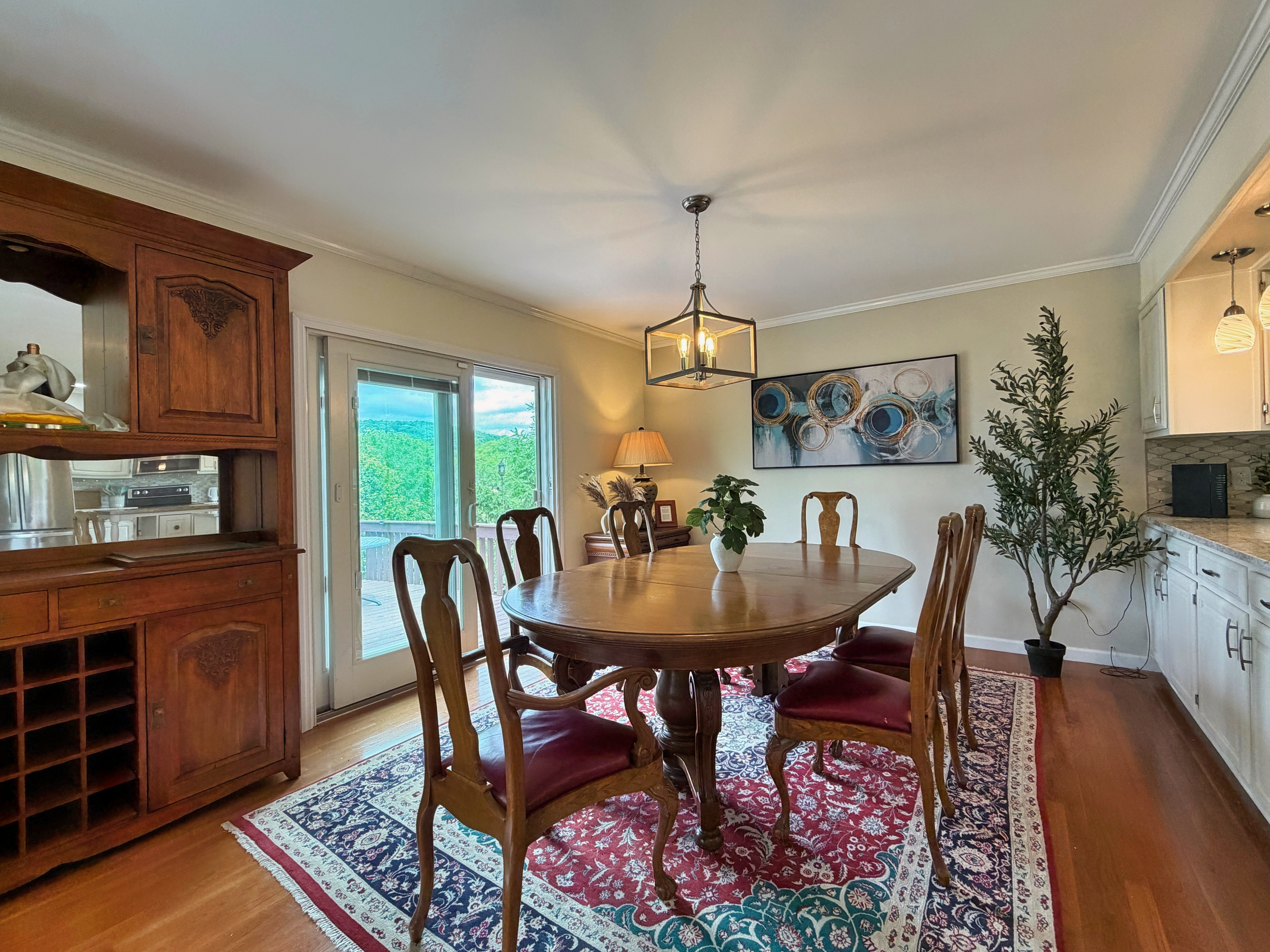 Dinning room table with seating for up to 7