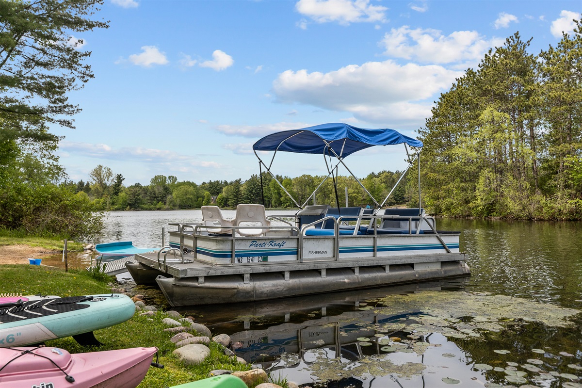 Spend your days exploring the water with kayaks, paddle boards, a pedal boat, and a pontoon boat ready for your group.