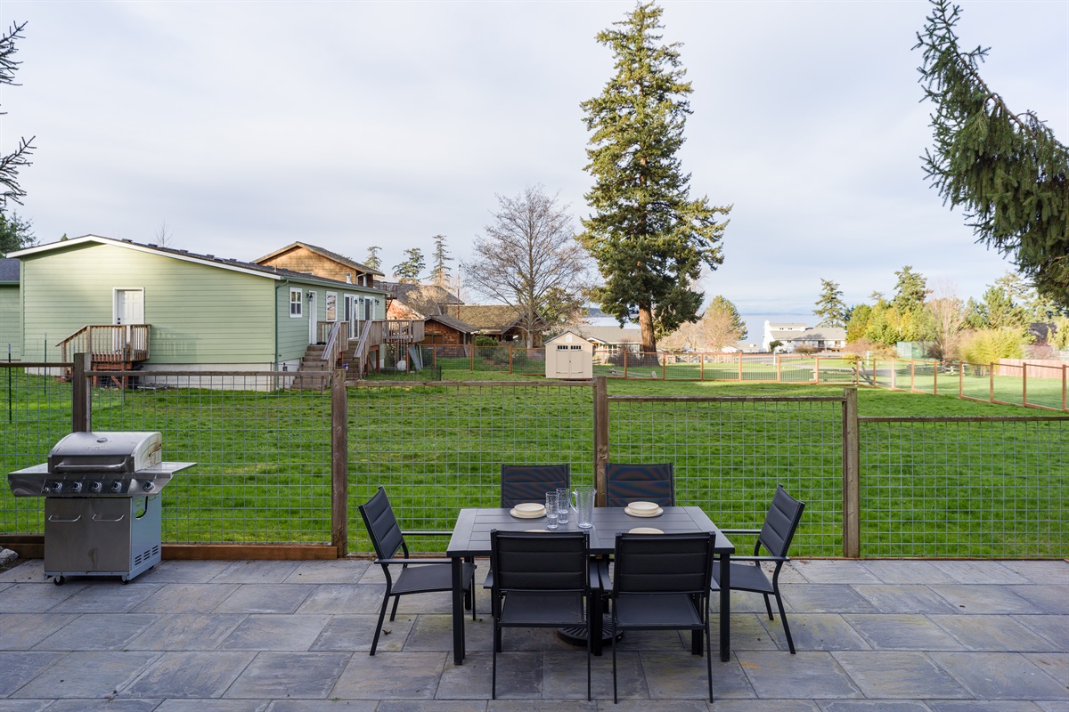 Whether doing an evening cookout or enjoying your morning breakfast, this table under the sky makes it easy.
