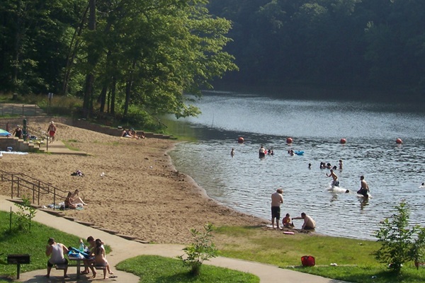 Pounds Hollow Beach- 30 minutes