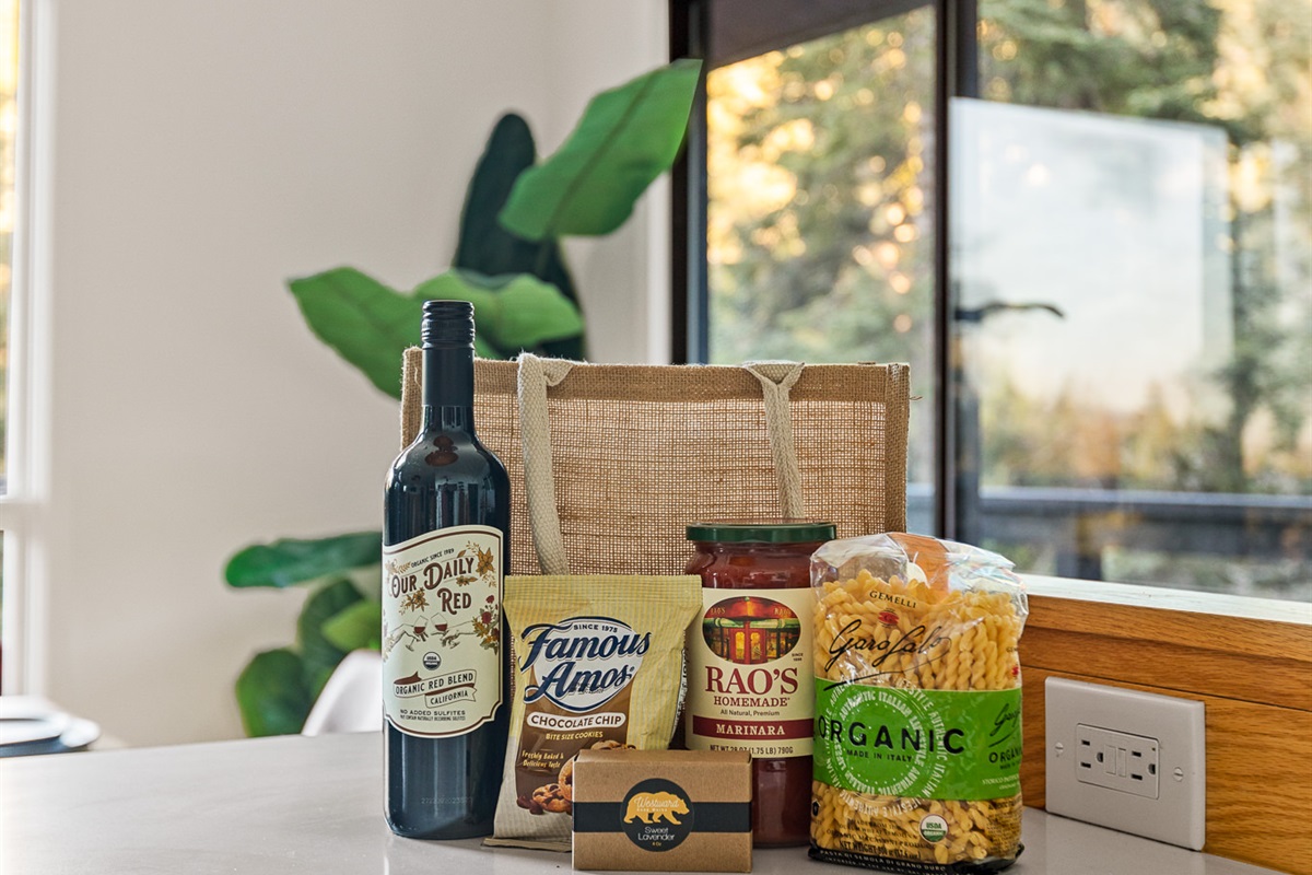 Thoughtful welcome touches and essentials to make your stay easy from the moment you arrive.