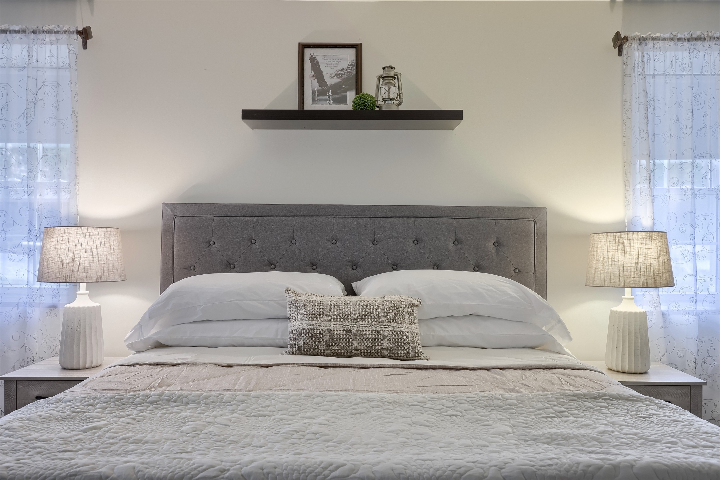 Spacious Main Floor Bedroom. King Bed. All linens provided.