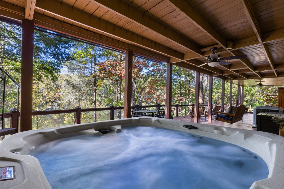 7 Person Hot Tub