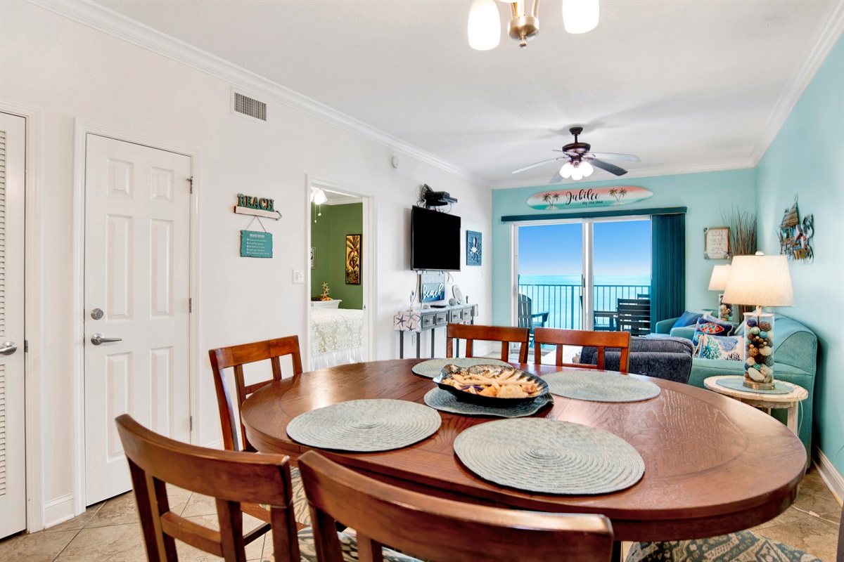 Check out that AMAZING Gulf view from the dining area!