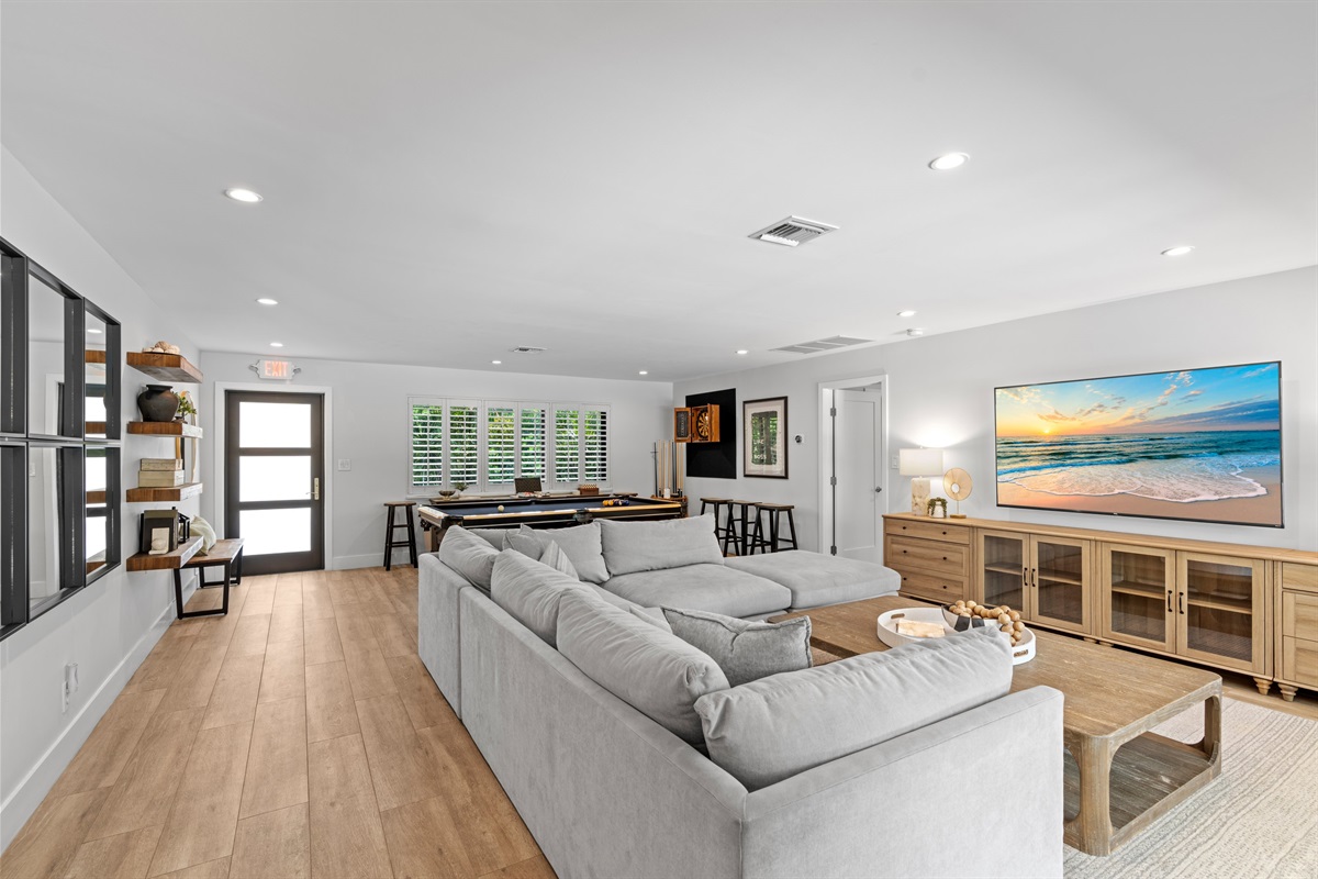 Fresh Updates & Chic Furnishings Throughout the Living Room