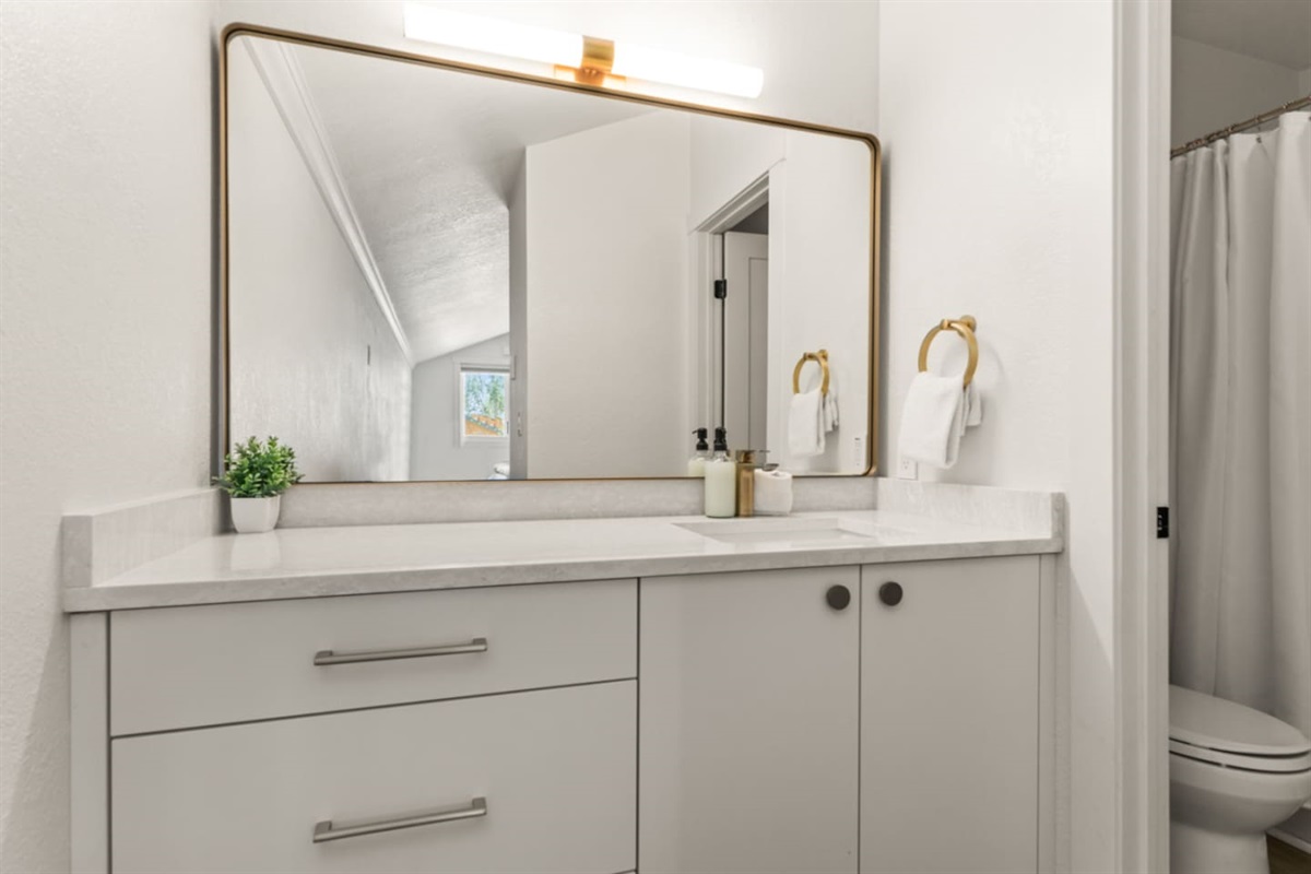Ensuite Bathroom#2