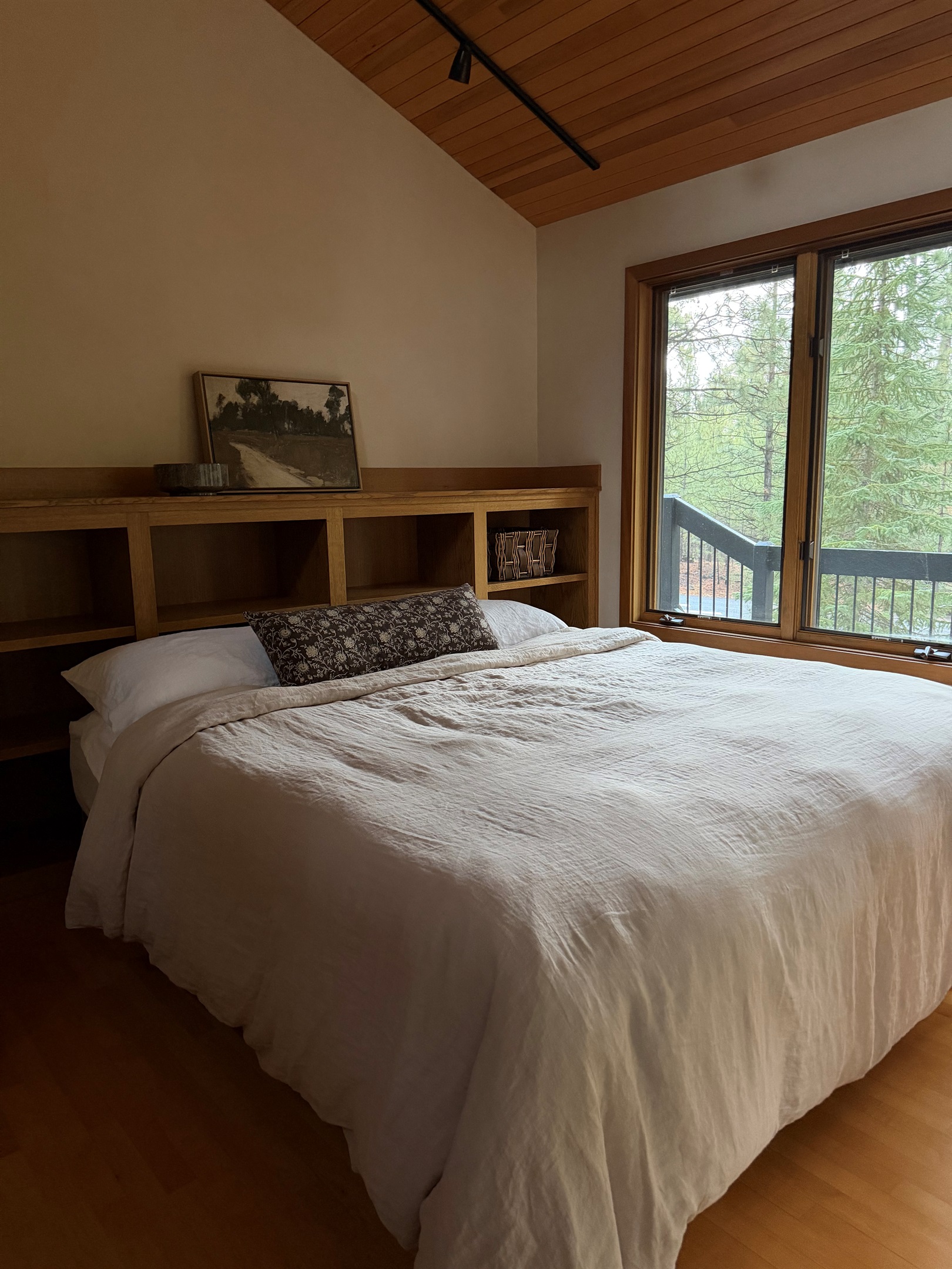 Family Room with King