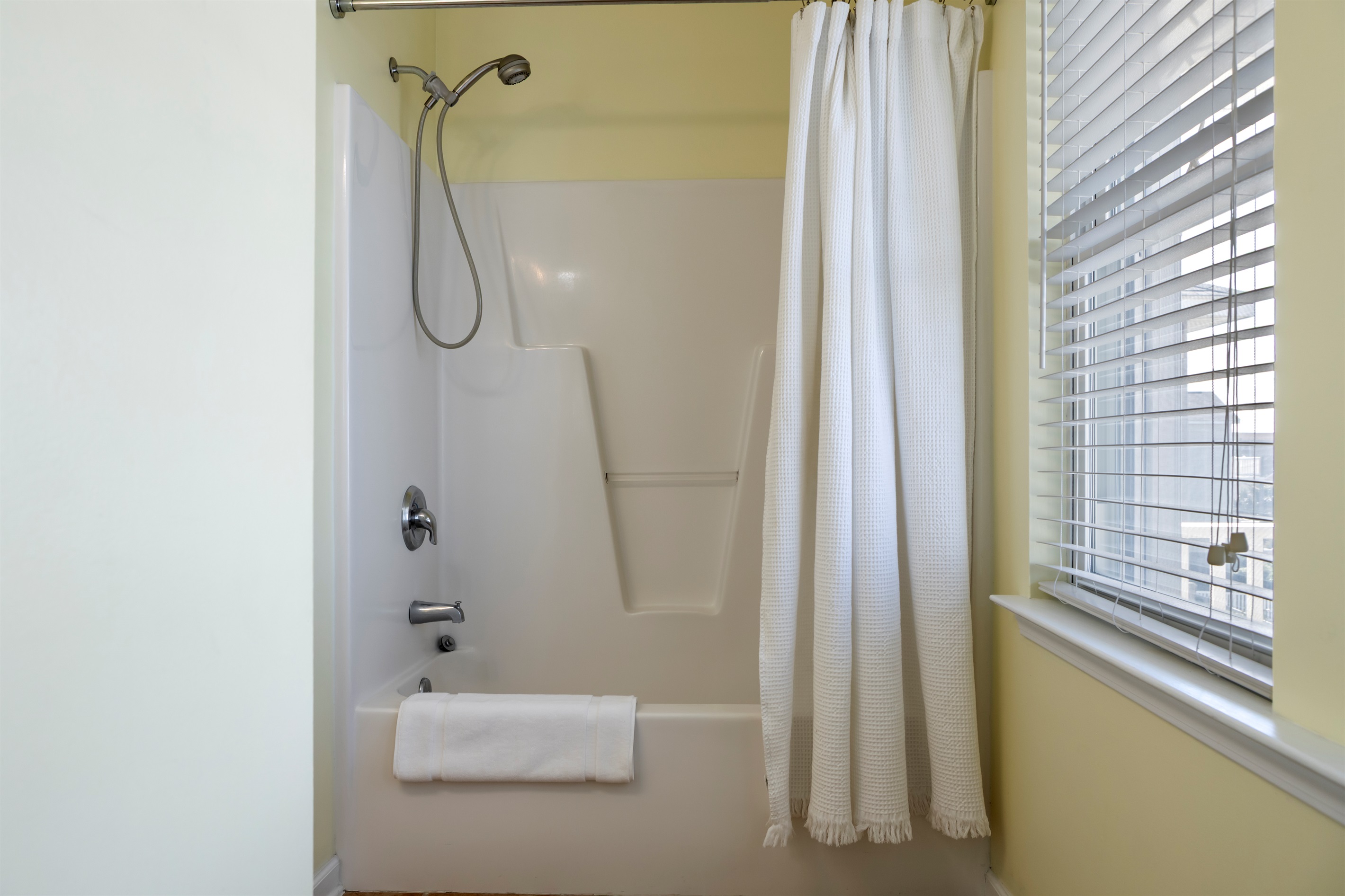 Bath linens and start soaps provided