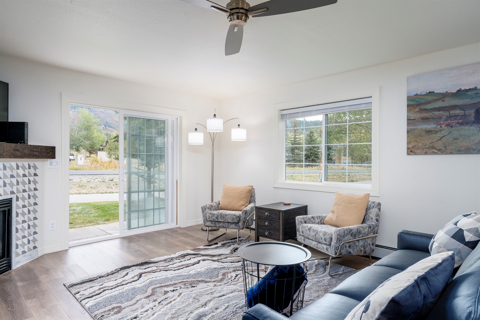 Living Room | Outdoor Access