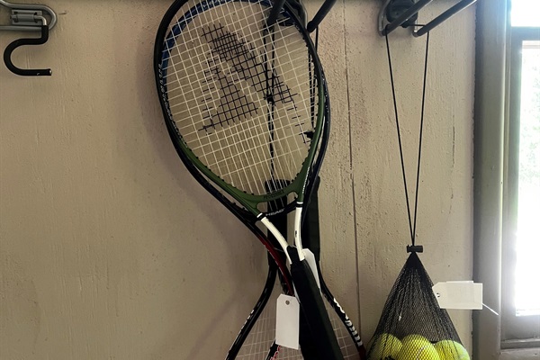 Tennis Rackets & Balls