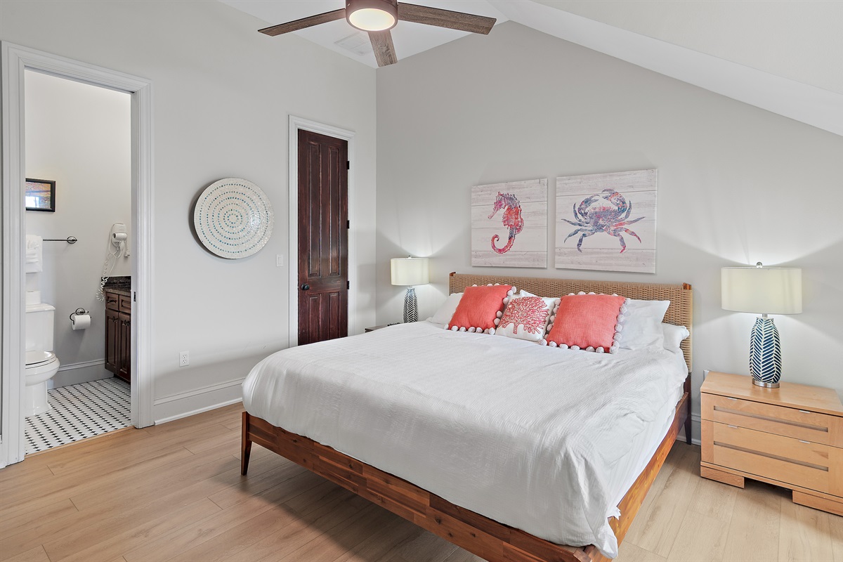 King Bedroom 1 with ensuite