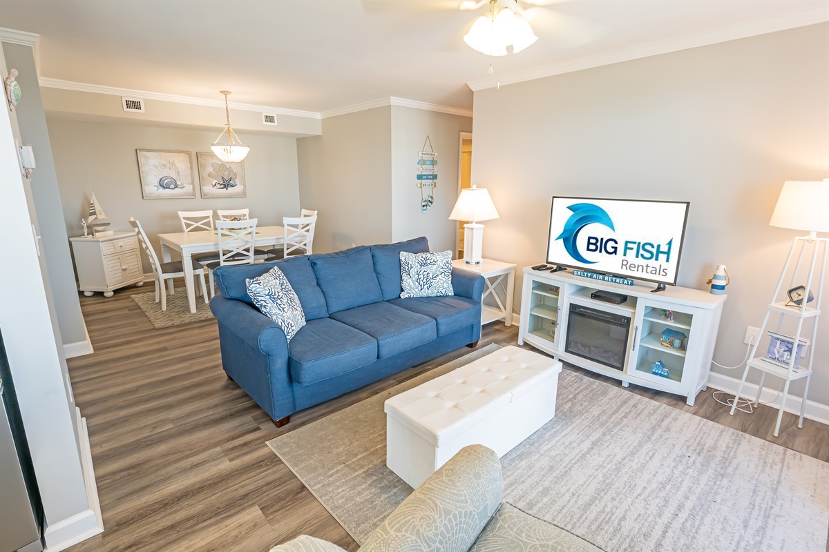 Amazing Living Room with Stunning Views🌊☀️