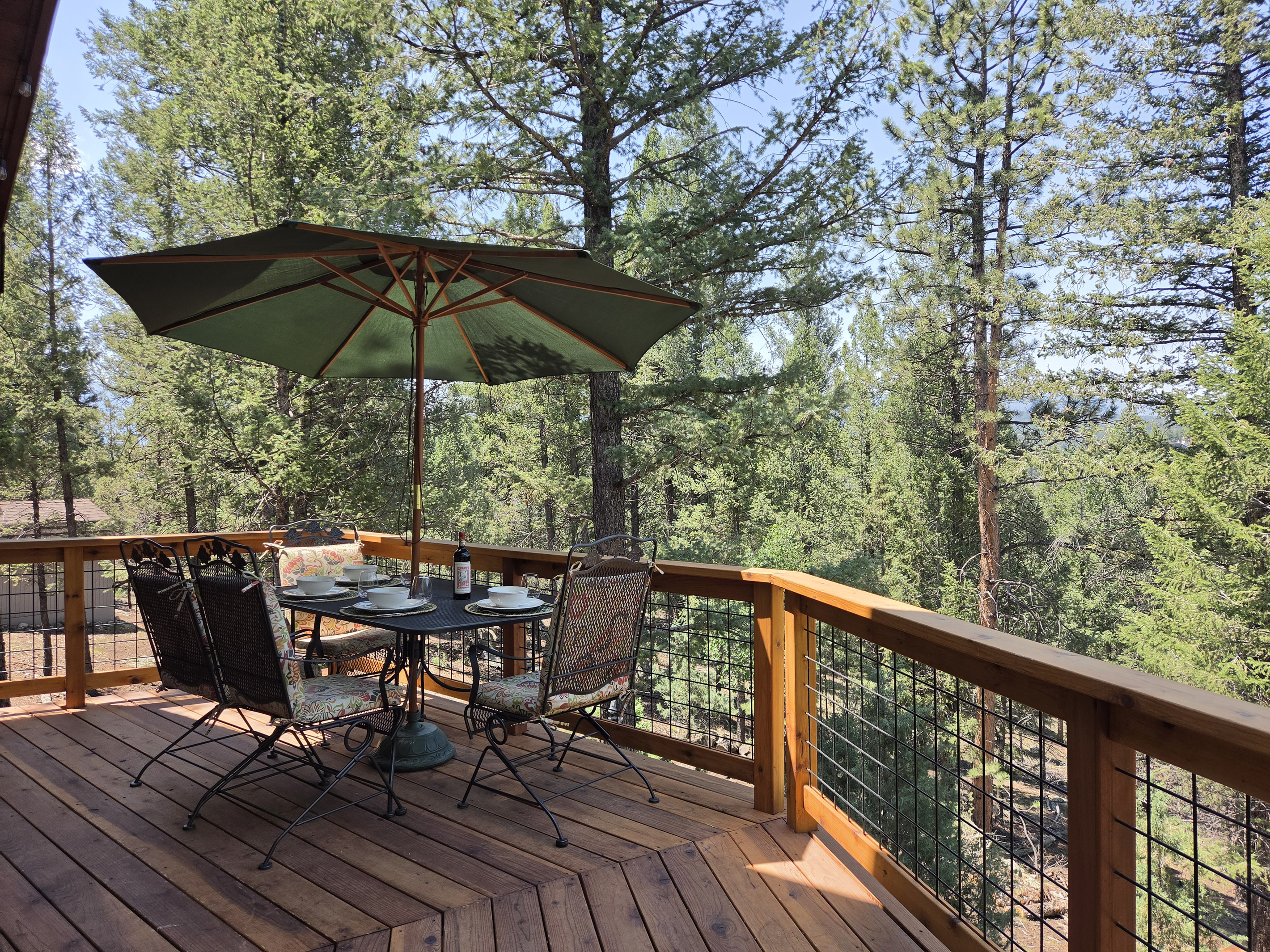 Outdoor dining in the middle of the woods