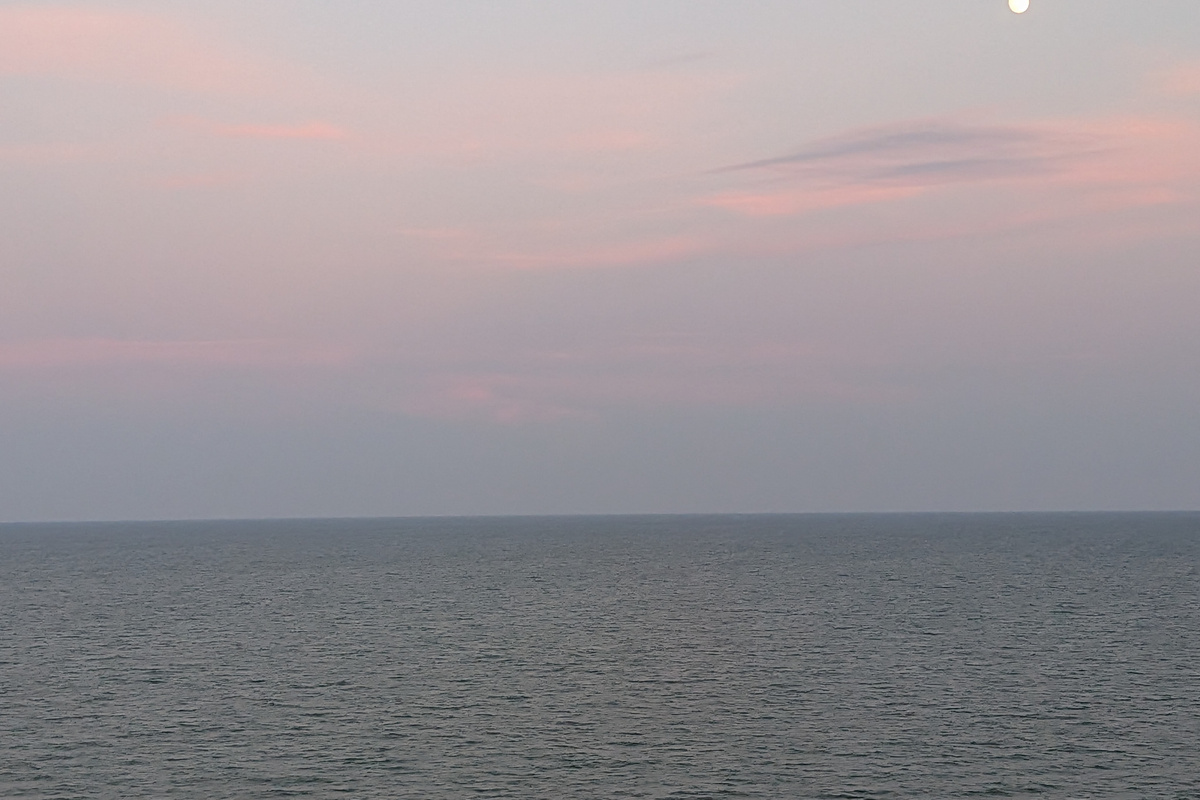 Moonrise over the ocean