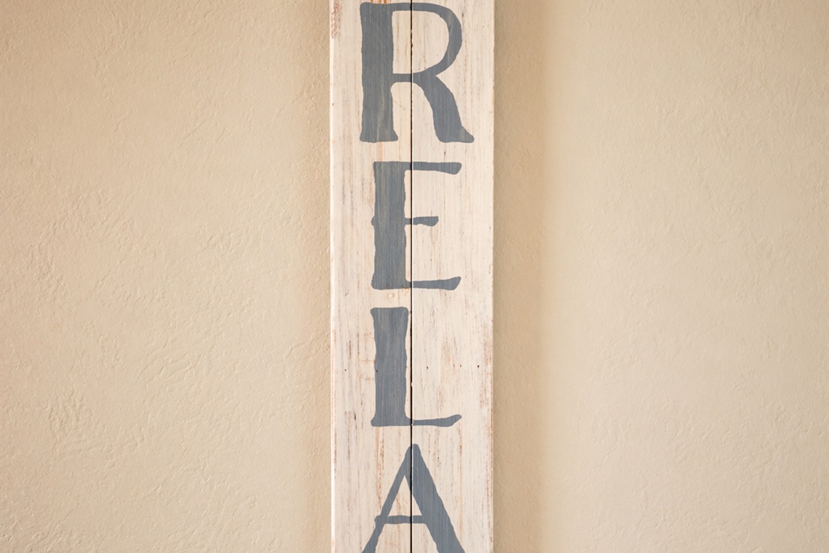 The Calm Retreat: Decor