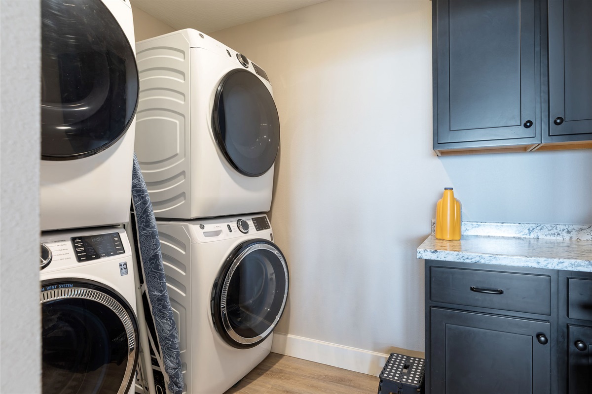 Double washer and dryer set!