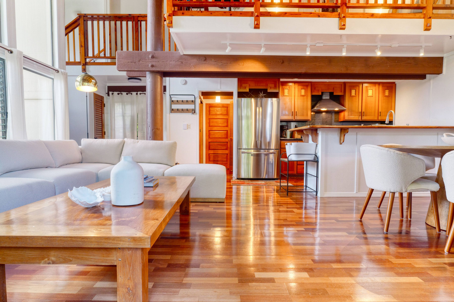 Living Room/Kitchen
