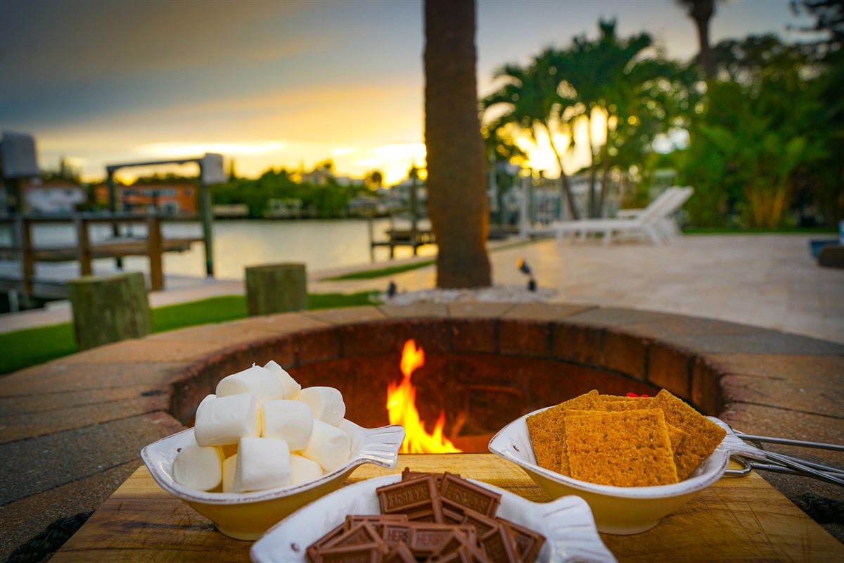 Alternatively, s'mores at the seaside firepit are also fun.