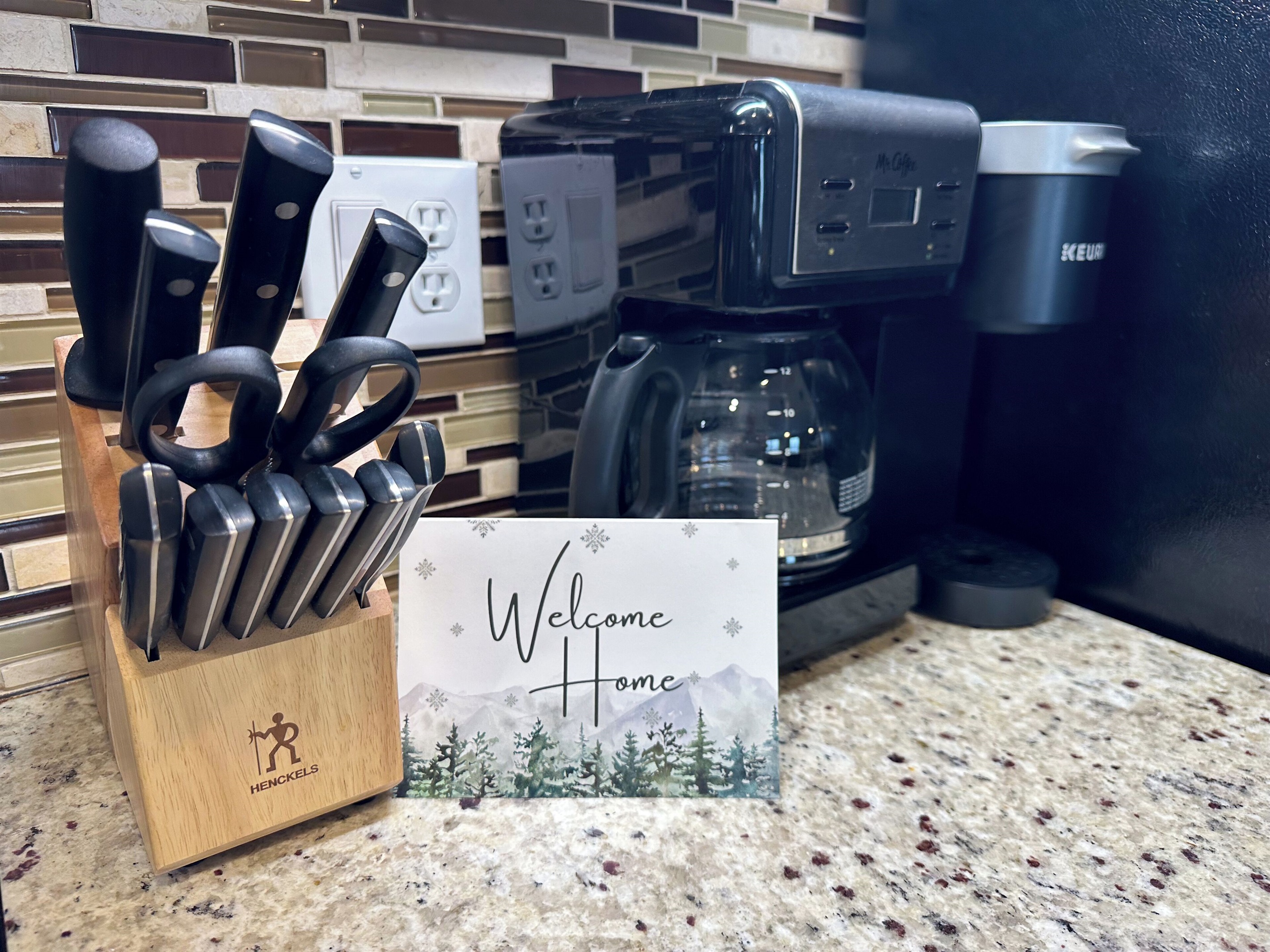 Keurig and normal coffee maker
