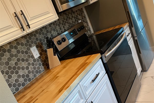 Kitchen - Stove Side