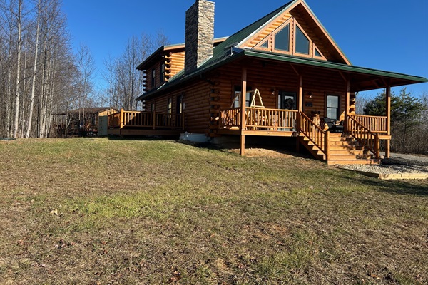 Large Yard for Tossing Ball