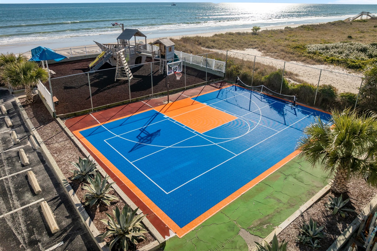 Play a fast game or enjoy family time on this beachside outdoor basketball court
