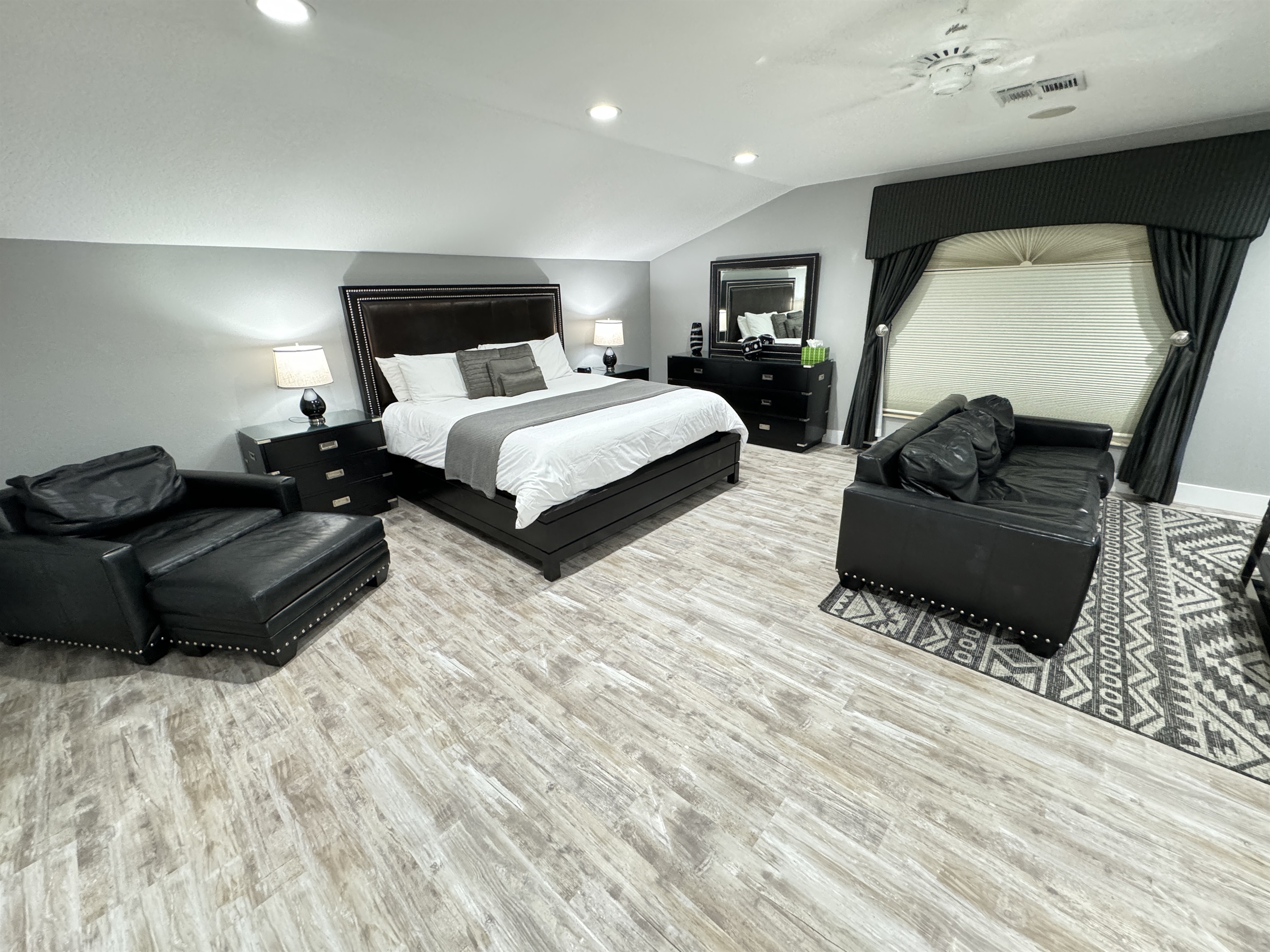 4th Grand Master Suite