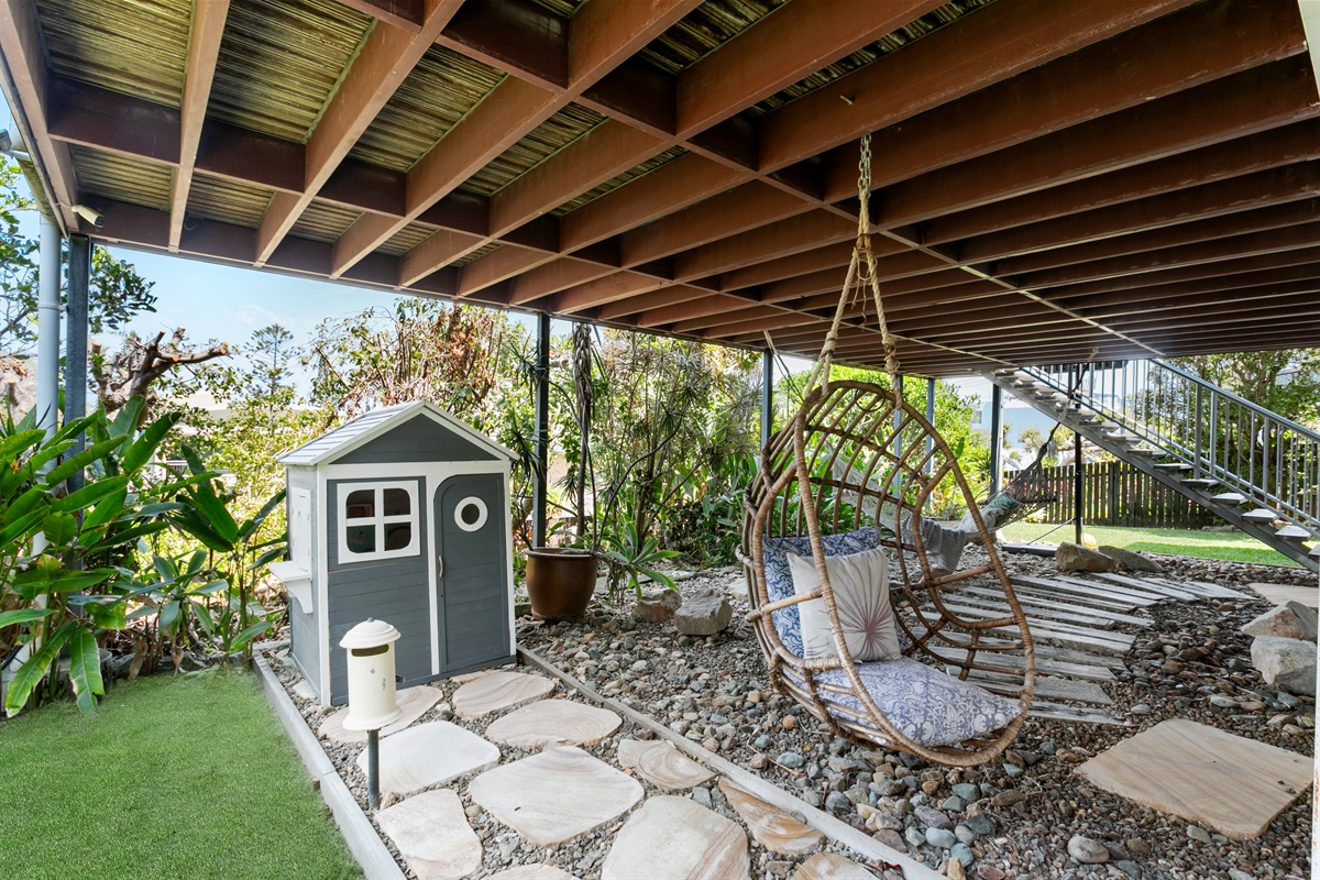 The kids will love exploring this pocket of paradise!