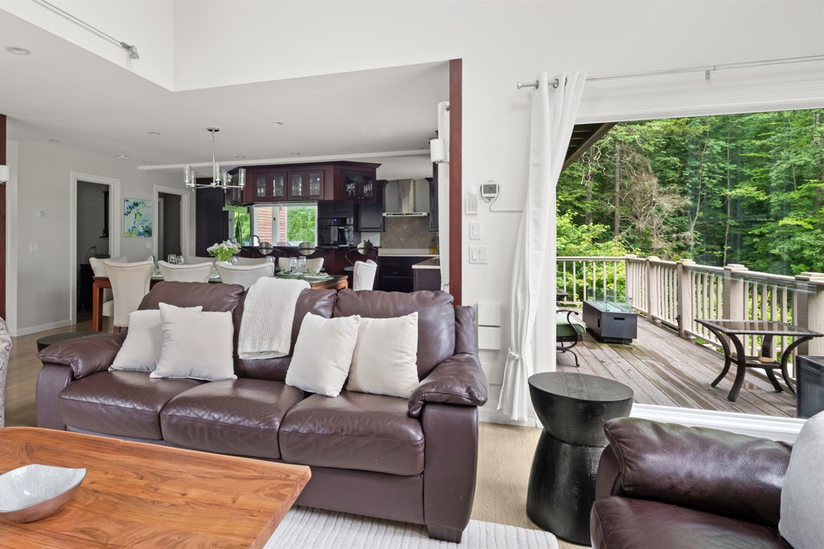 Indoor/outdoor living