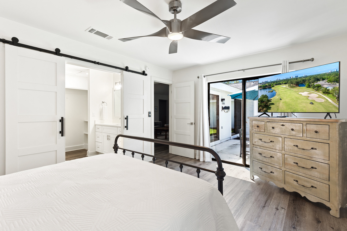 Large Guest Room