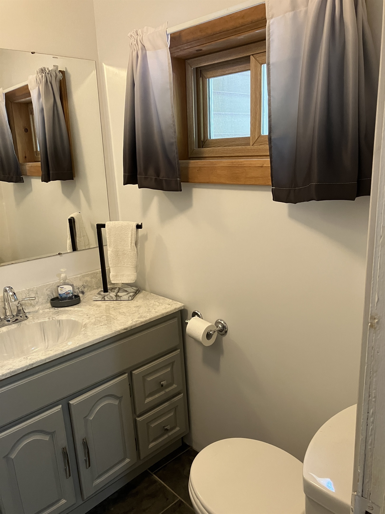 Bath #3 w/ tub/shower