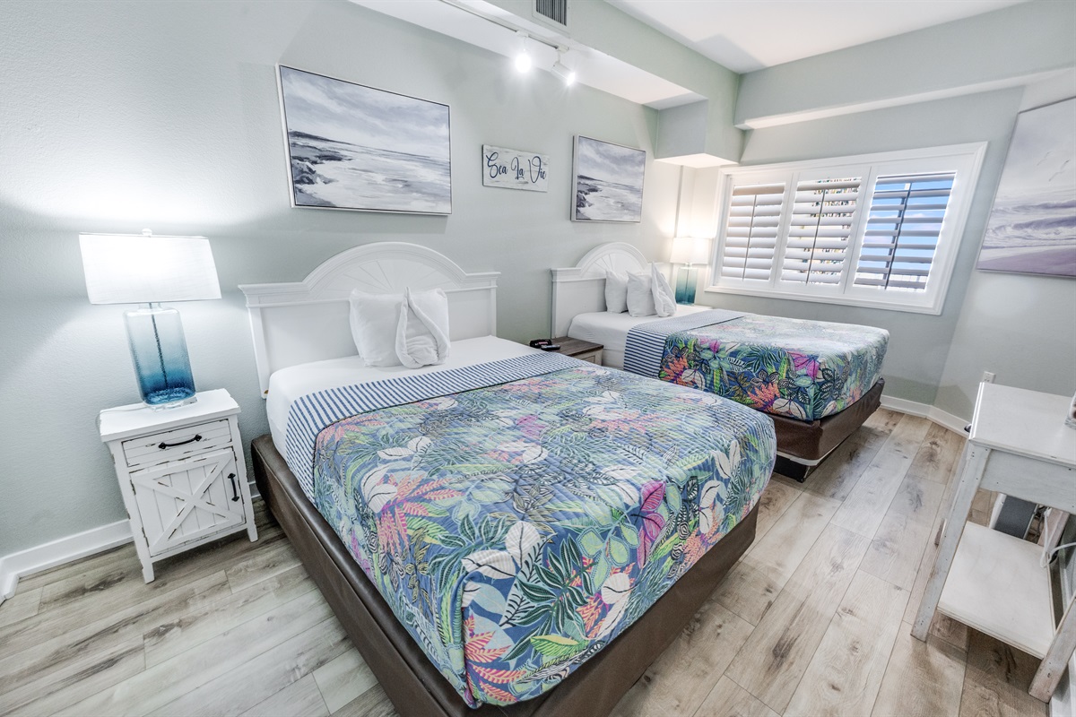 Stunning Bedroom Beautifully Decorated with Amazing Views 💫✨