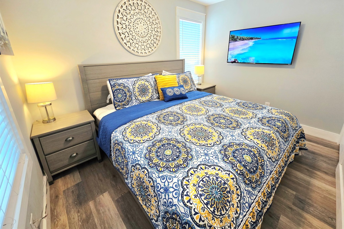 Bedroom 1 - King Bed