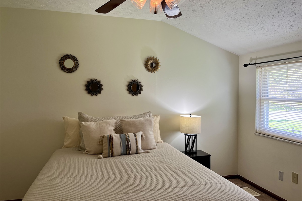 Bedroom #1, with ceiling fan