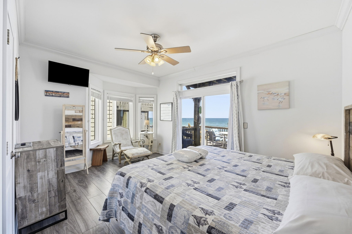 A front-row seat to the Atlantic, where the bed opens directly to the ocean breeze and morning light