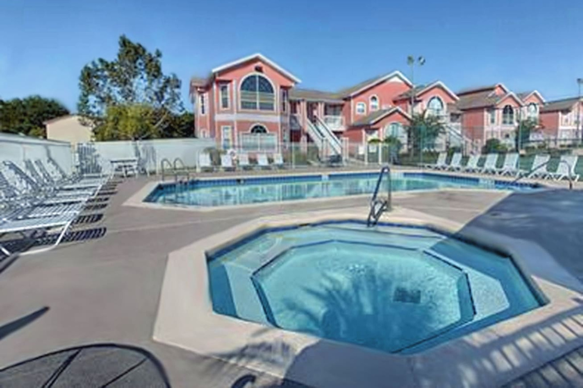 19PoolSpa