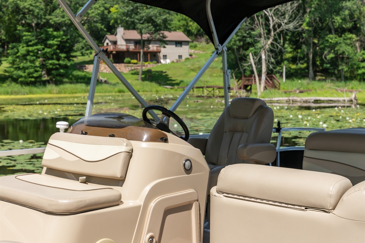 A pontoon boat is available to rent—perfect for cruising the lake and making unforgettable memories on the water.
