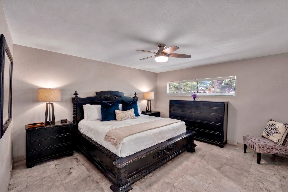 Desert Cove photo