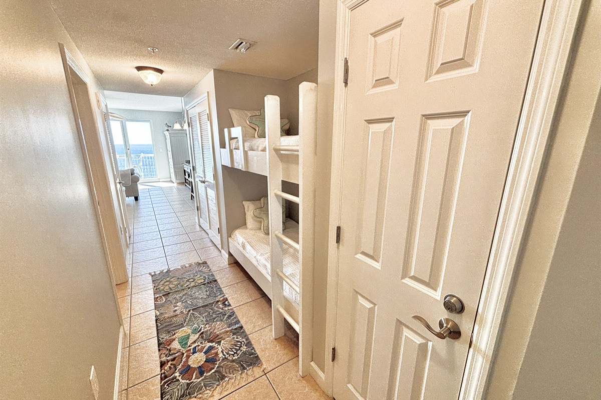 Spacious hallway with bunks!