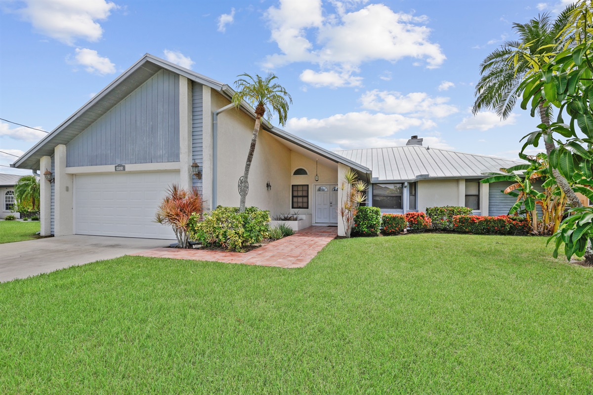 Welcome to your Cape Coral getaway