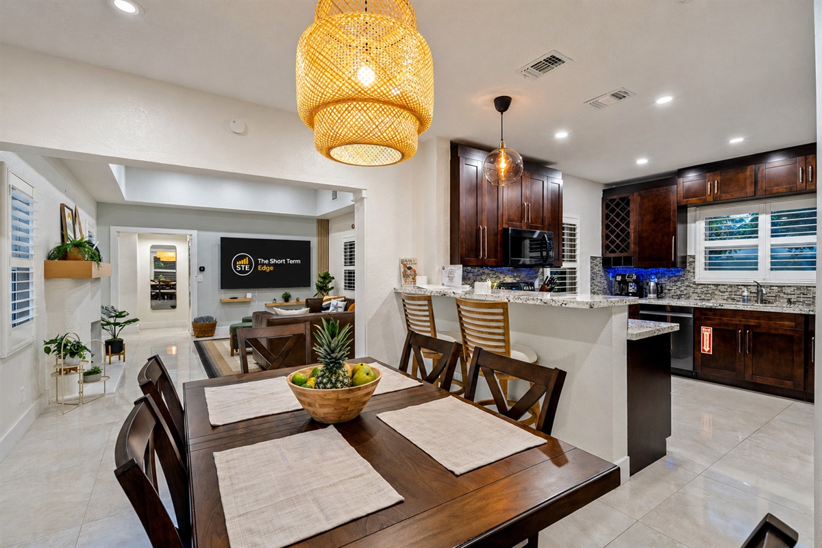 Steps from the kitchen, set for slow breakfasts and long dinners 🍽️