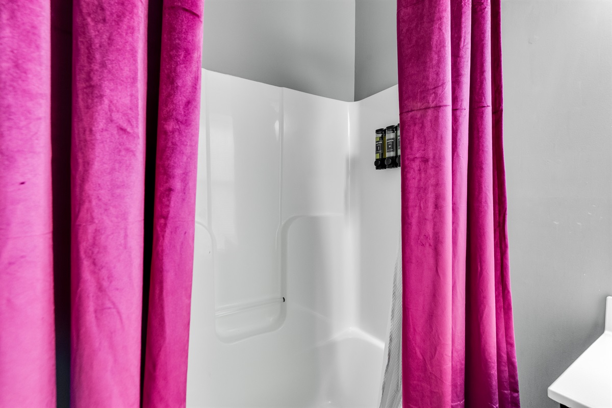 Ensuite to BR3: Refresh in a vibrant space with modern fixtures and stylish accents!