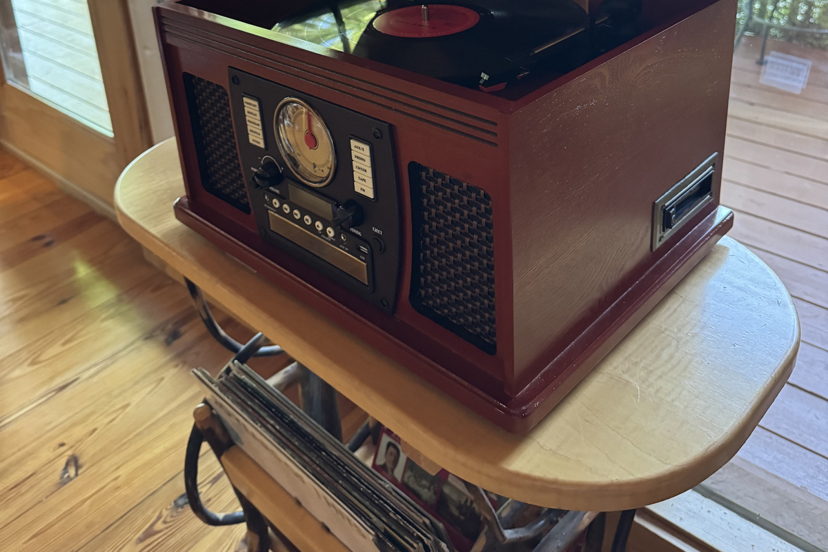 Record player, stereo, and CD player with Bluetooth